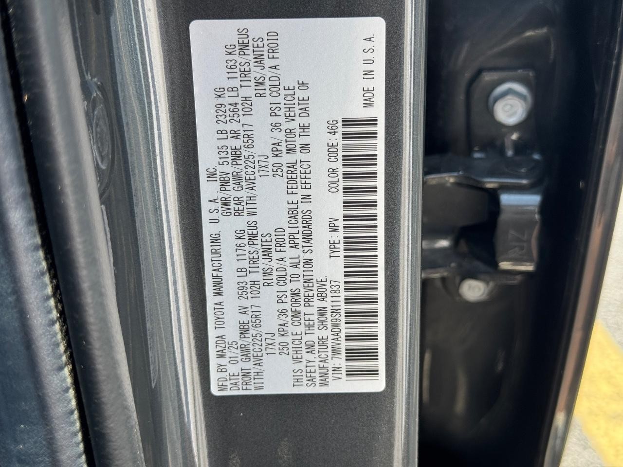 Mazda CX-50 Hybrid Vehicle Full-screen Gallery Image 36