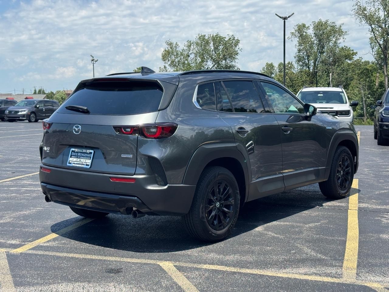 Mazda CX-50 Hybrid Vehicle Full-screen Gallery Image 39