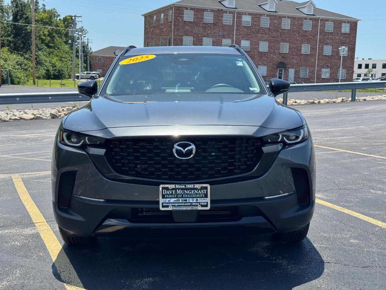 Mazda CX-50 Hybrid Vehicle Full-screen Gallery Image 45
