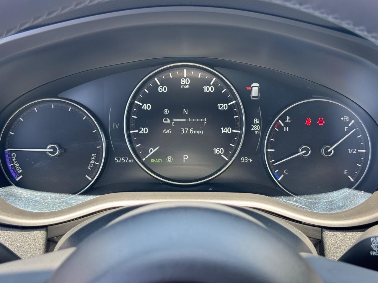 Mazda CX-50 Hybrid Vehicle Full-screen Gallery Image 56