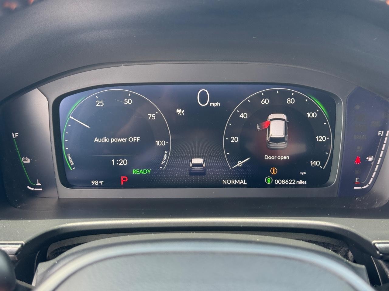 Honda CR-V Hybrid Vehicle Full-screen Gallery Image 21