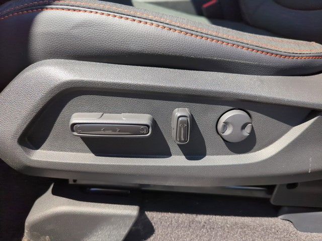 Honda Passport Vehicle Full-screen Gallery Image 14