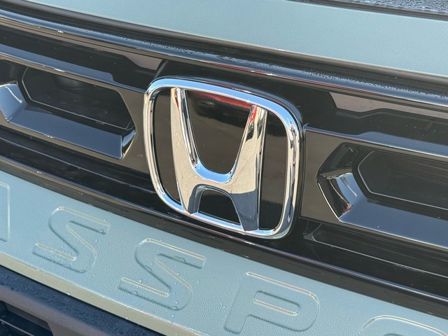 Honda Passport Vehicle Full-screen Gallery Image 08