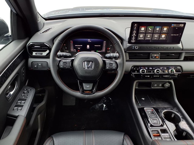 Honda Passport Vehicle Full-screen Gallery Image 10
