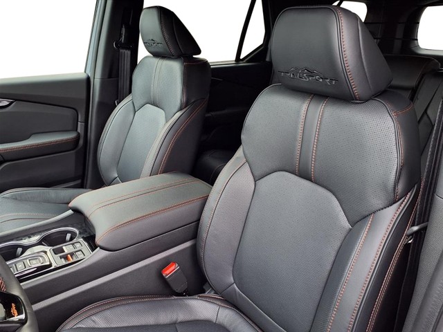 Honda Passport Vehicle Full-screen Gallery Image 17