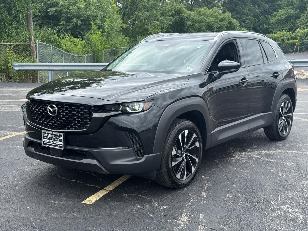 Mazda CX-50 Hybrid Vehicle Full-screen Gallery Image 08