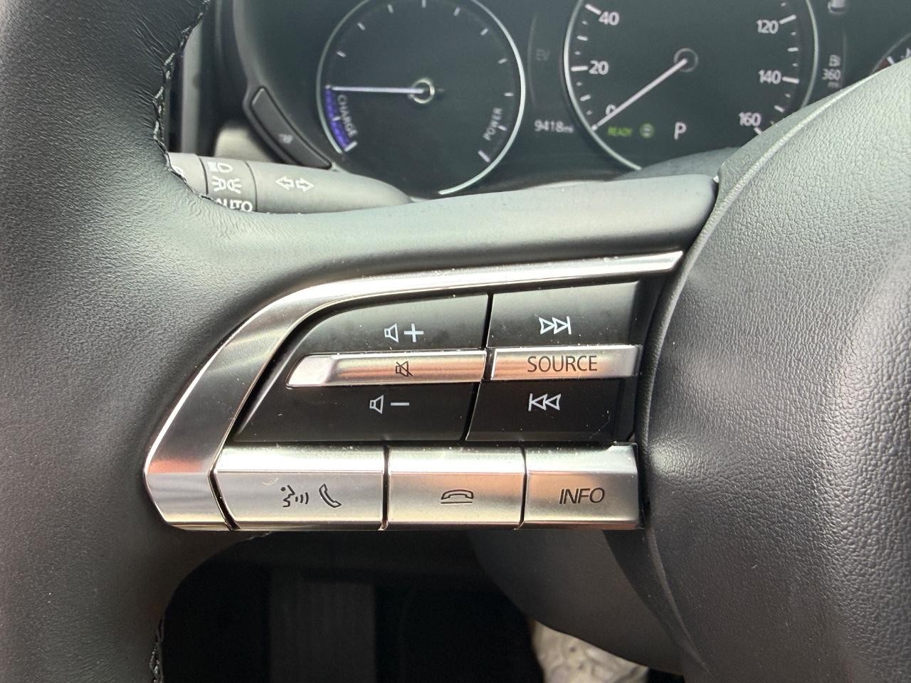 Mazda CX-50 Hybrid Vehicle Full-screen Gallery Image 17