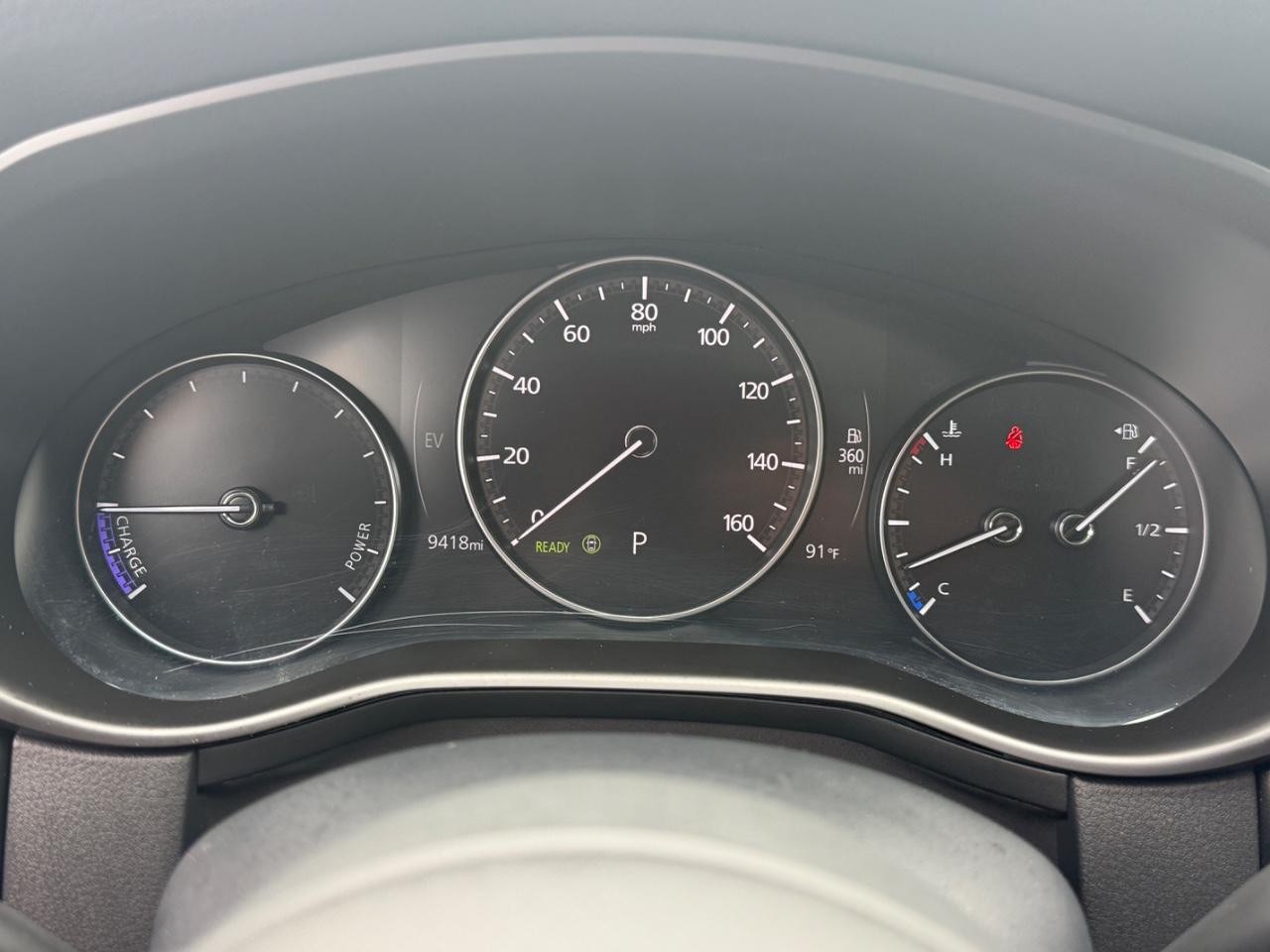 Mazda CX-50 Hybrid Vehicle Full-screen Gallery Image 19