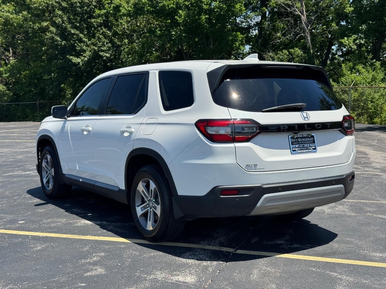 Honda Pilot Vehicle Full-screen Gallery Image 07