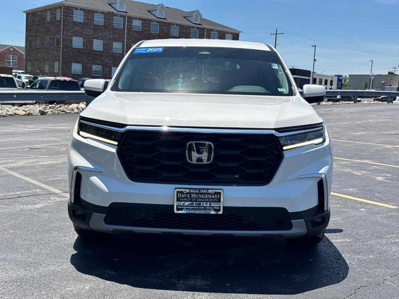 Certified Used 2025 Platinum White Pearl Honda AWD EX-L image 10