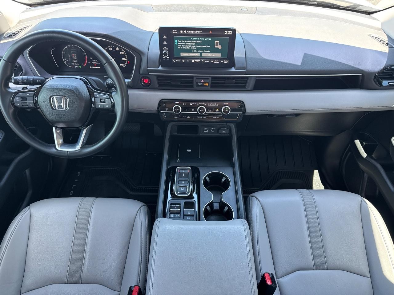 Honda Pilot Vehicle Full-screen Gallery Image 13