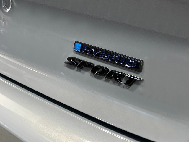 Honda Accord Hybrid Vehicle Full-screen Gallery Image 07