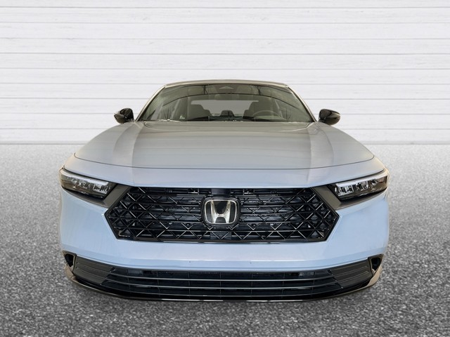 Honda Accord Hybrid Vehicle Full-screen Gallery Image 11