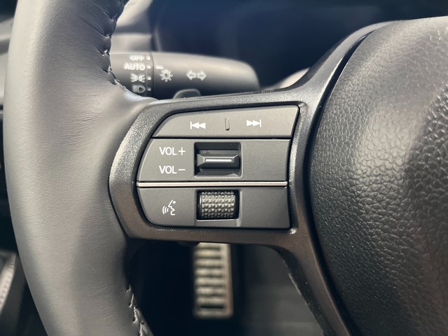 Honda Accord Hybrid Vehicle Full-screen Gallery Image 19