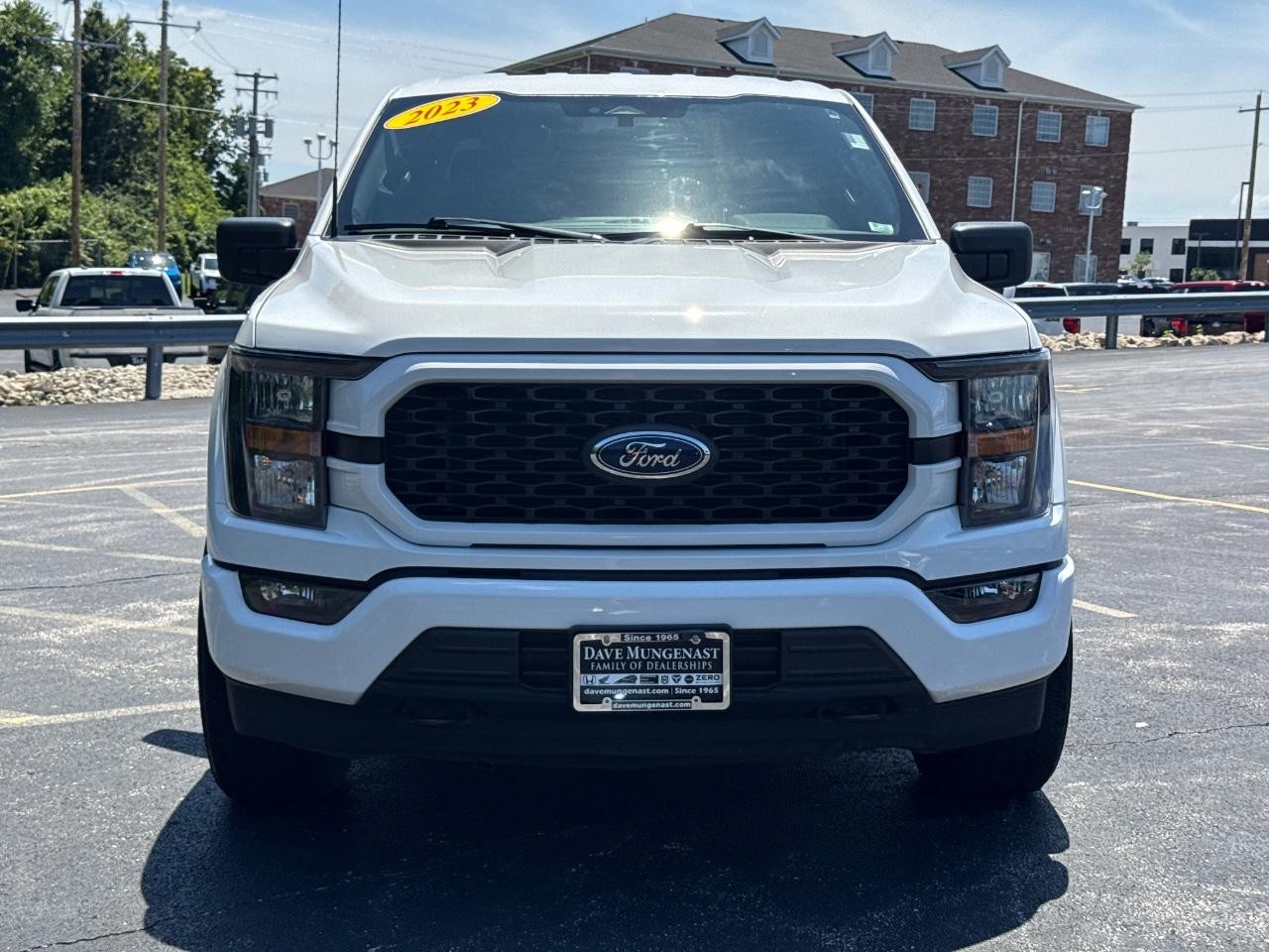 Ford F-150 Vehicle Full-screen Gallery Image 10