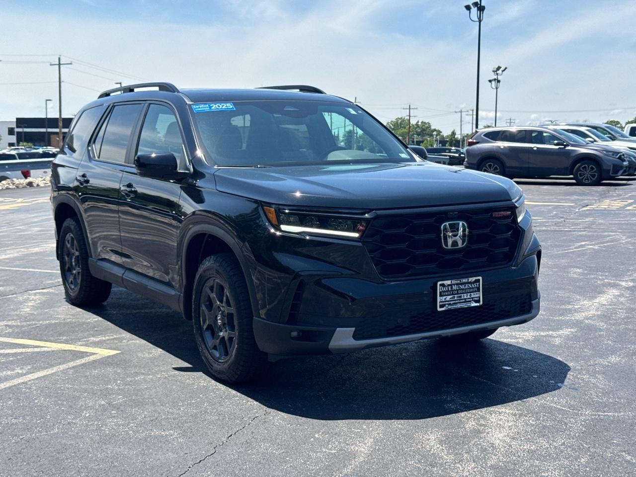 Honda Pilot Vehicle Full-screen Gallery Image 02