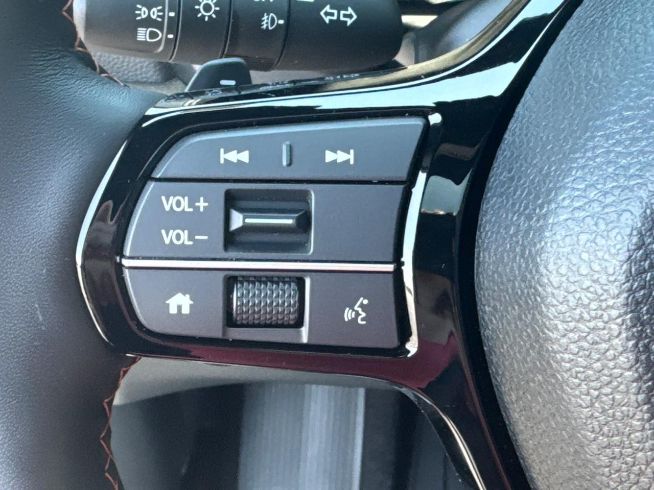 Honda Pilot Vehicle Full-screen Gallery Image 23