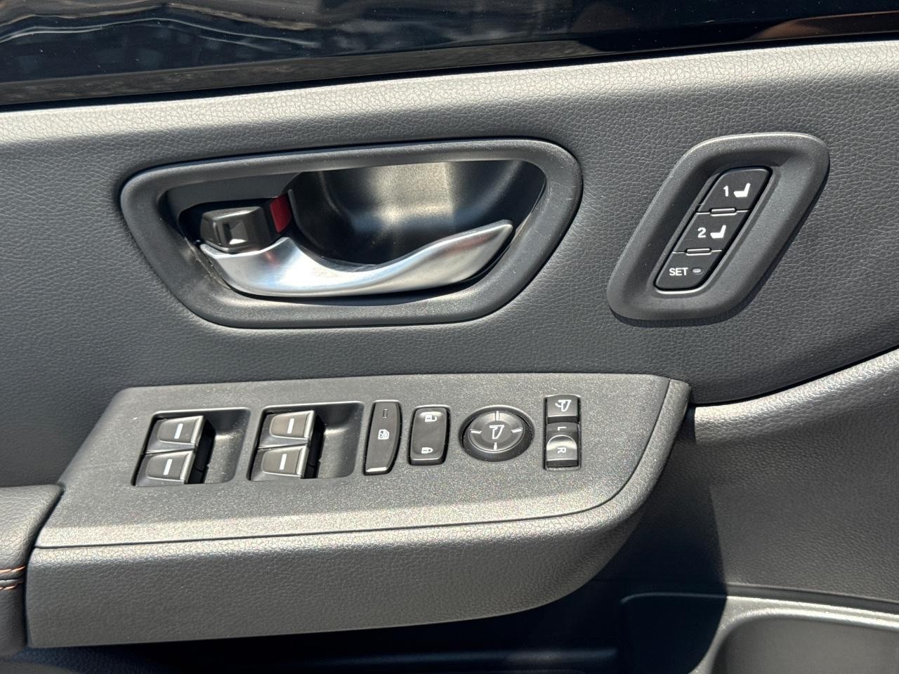Honda Pilot Vehicle Full-screen Gallery Image 27