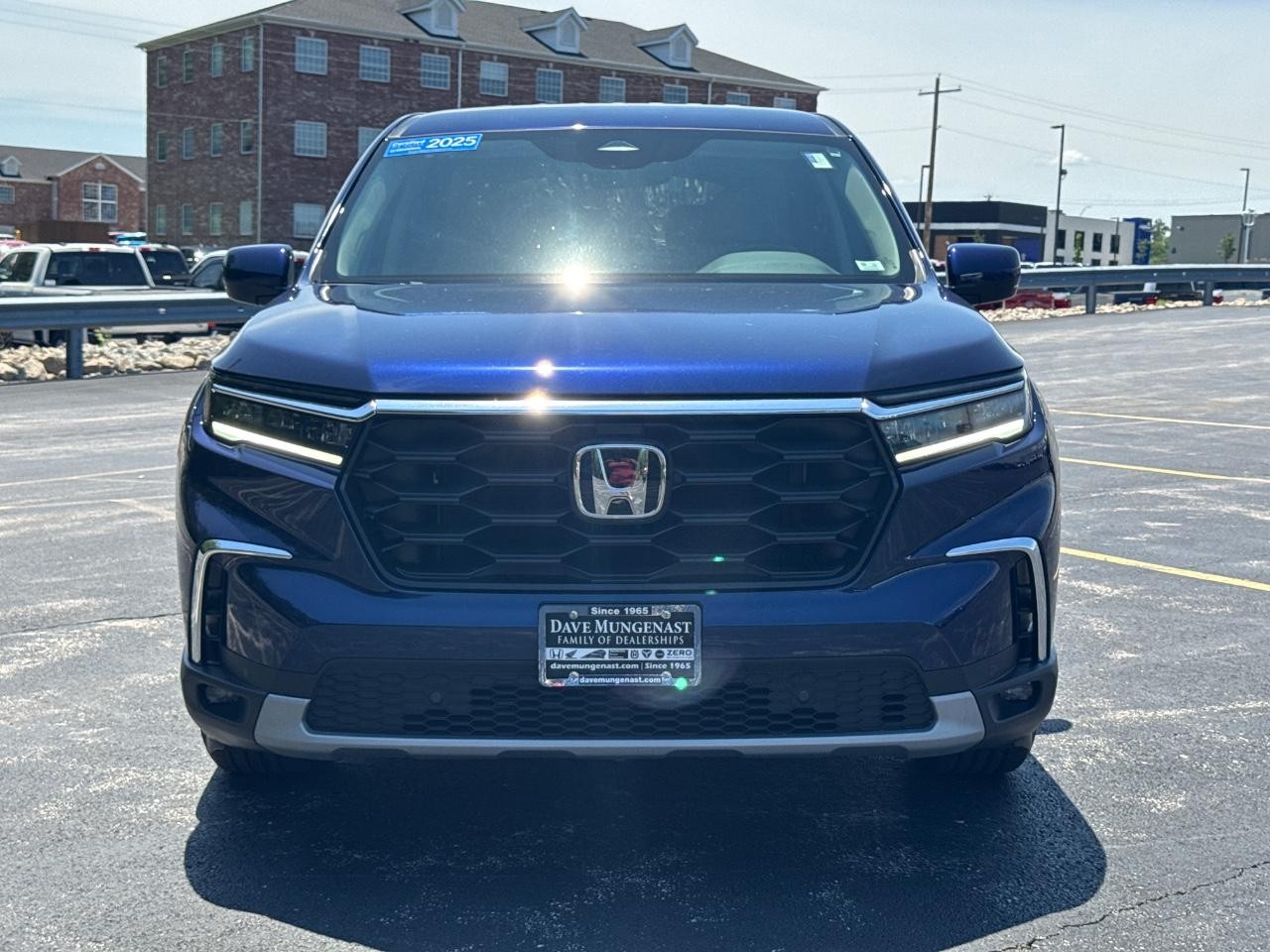 Honda Pilot Vehicle Full-screen Gallery Image 10