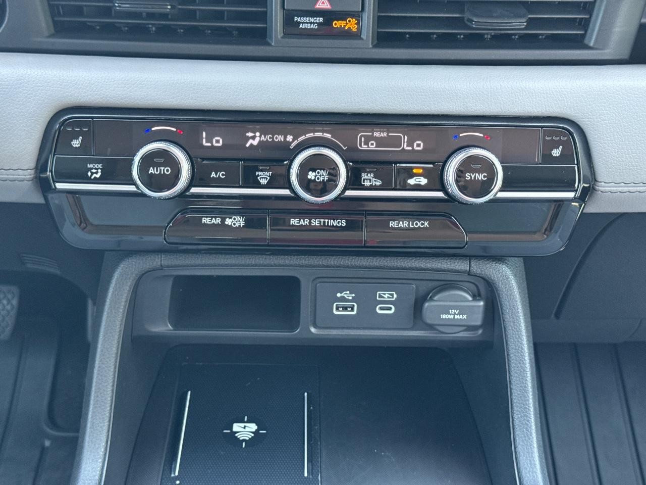 Honda Pilot Vehicle Full-screen Gallery Image 16