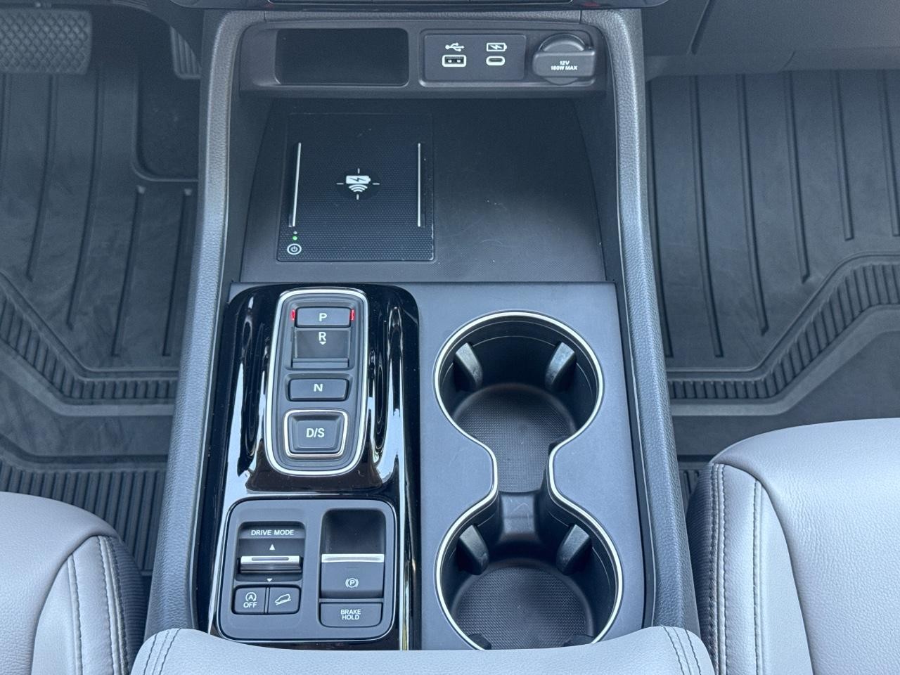 Honda Pilot Vehicle Full-screen Gallery Image 17