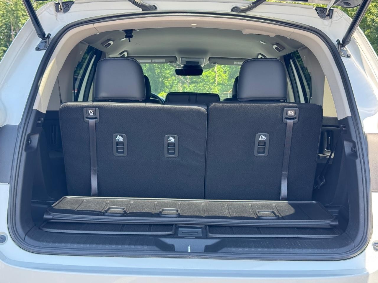 Honda Pilot Vehicle Full-screen Gallery Image 05