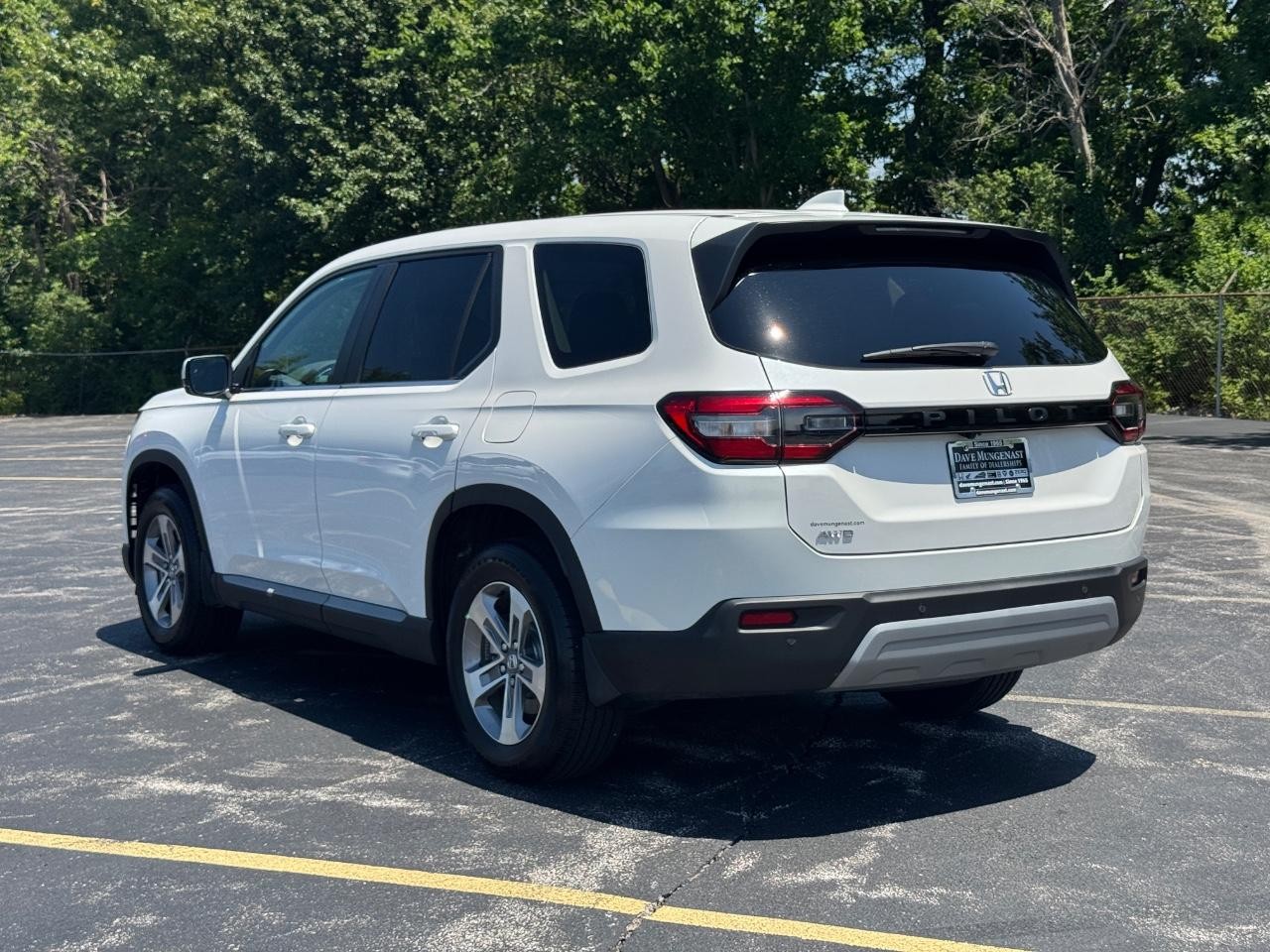 Honda Pilot Vehicle Full-screen Gallery Image 07