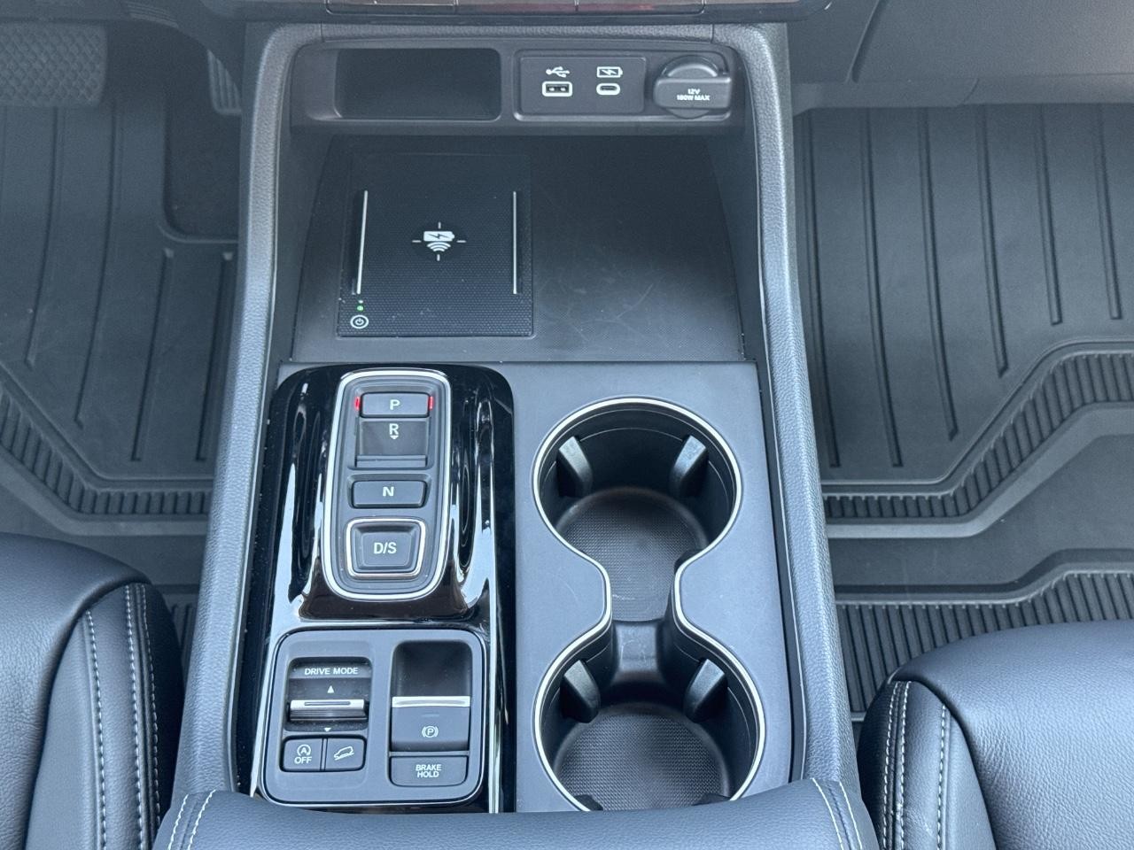 Honda Pilot Vehicle Full-screen Gallery Image 17