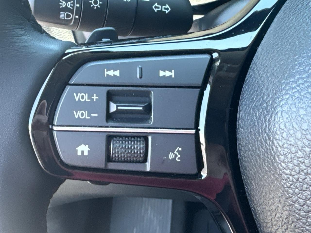 Honda Pilot Vehicle Full-screen Gallery Image 22