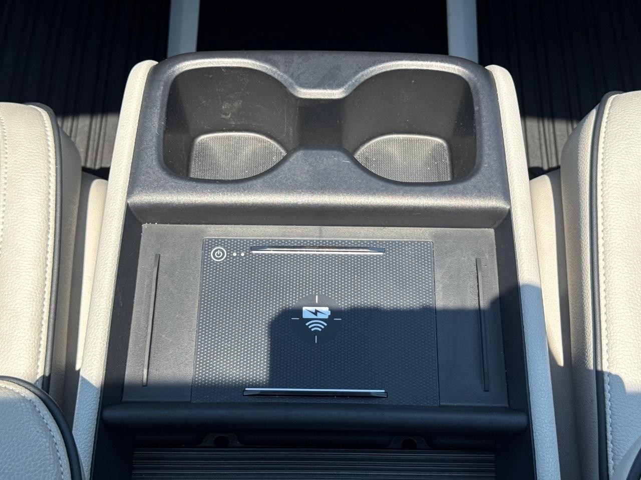 Honda Odyssey Vehicle Full-screen Gallery Image 17
