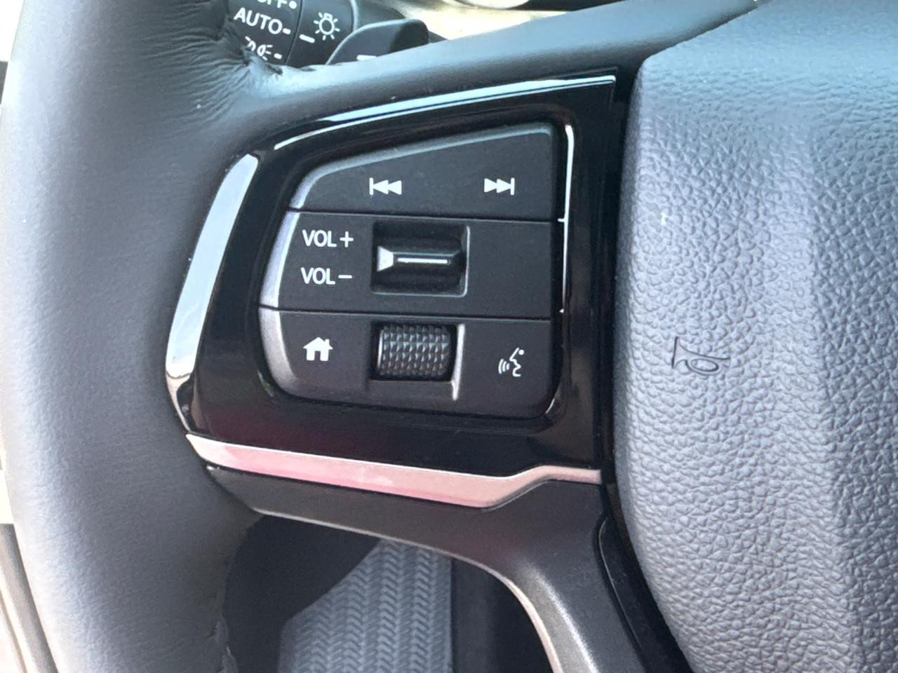 Honda Odyssey Vehicle Full-screen Gallery Image 23