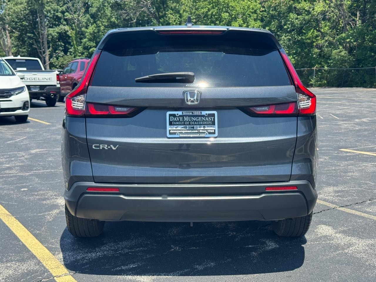 Honda CR-V Vehicle Full-screen Gallery Image 06