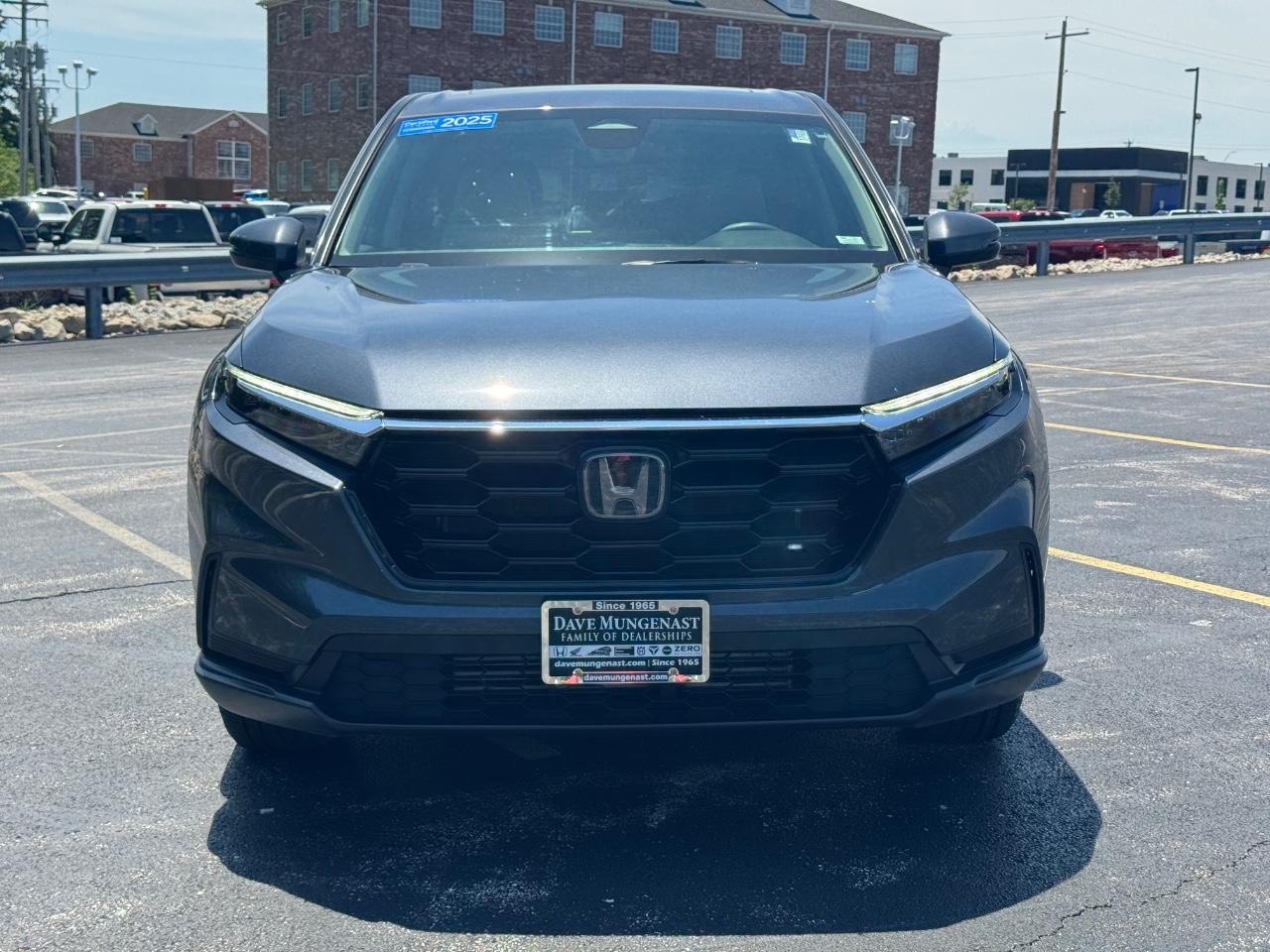 Honda CR-V Vehicle Full-screen Gallery Image 10