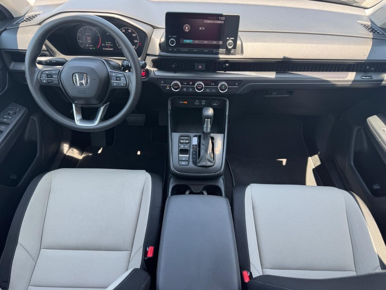 Honda CR-V Vehicle Full-screen Gallery Image 12