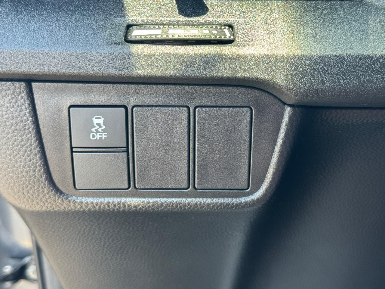 Honda CR-V Vehicle Full-screen Gallery Image 24