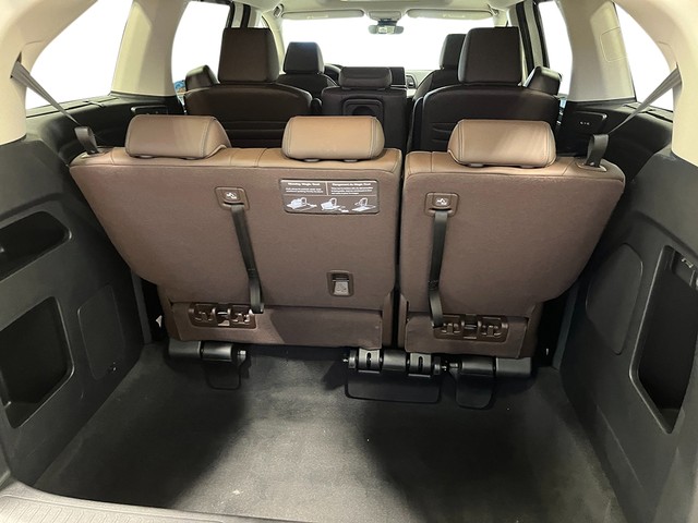 Honda Odyssey Vehicle Full-screen Gallery Image 29