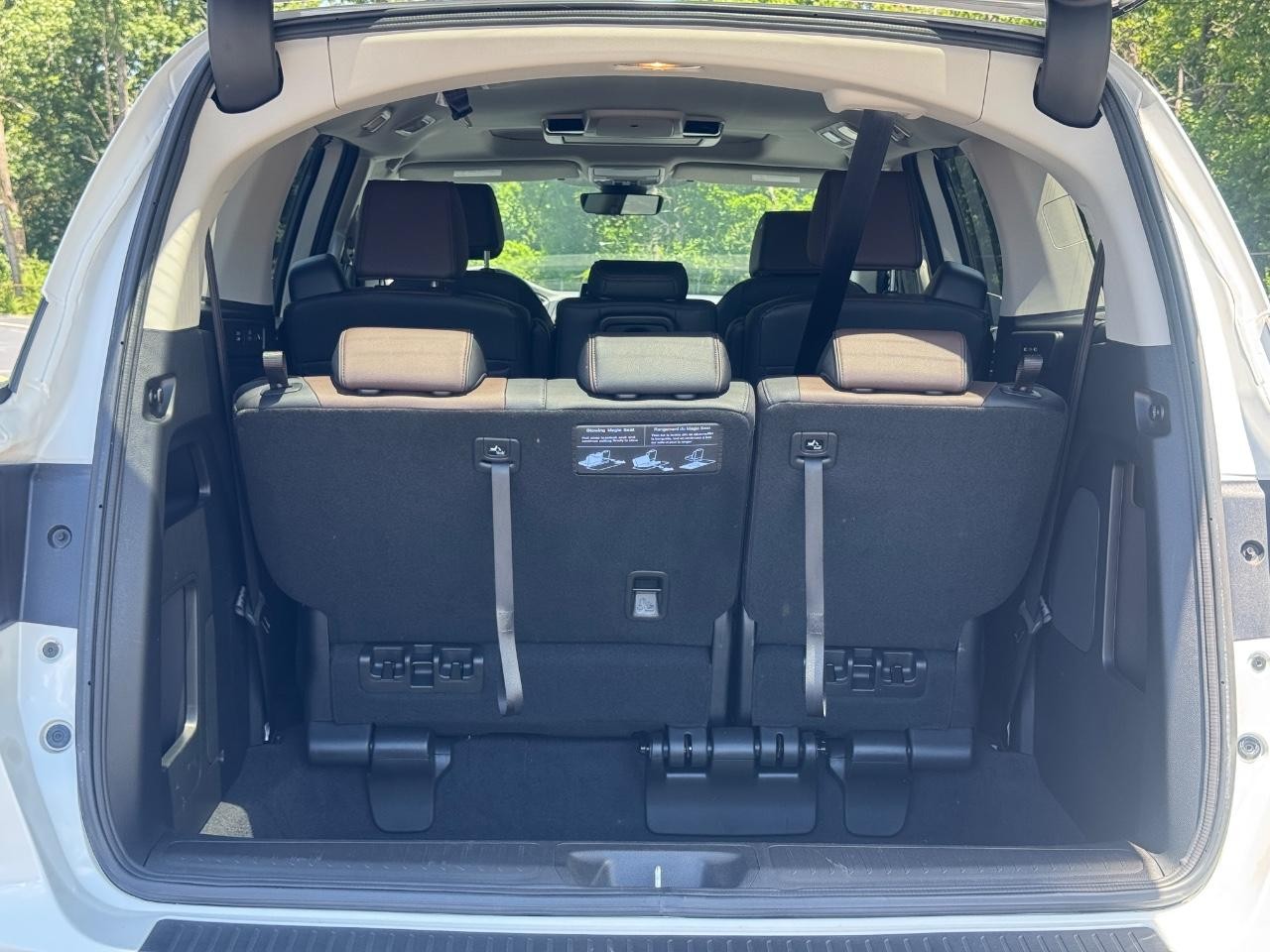 Honda Odyssey Vehicle Full-screen Gallery Image 05
