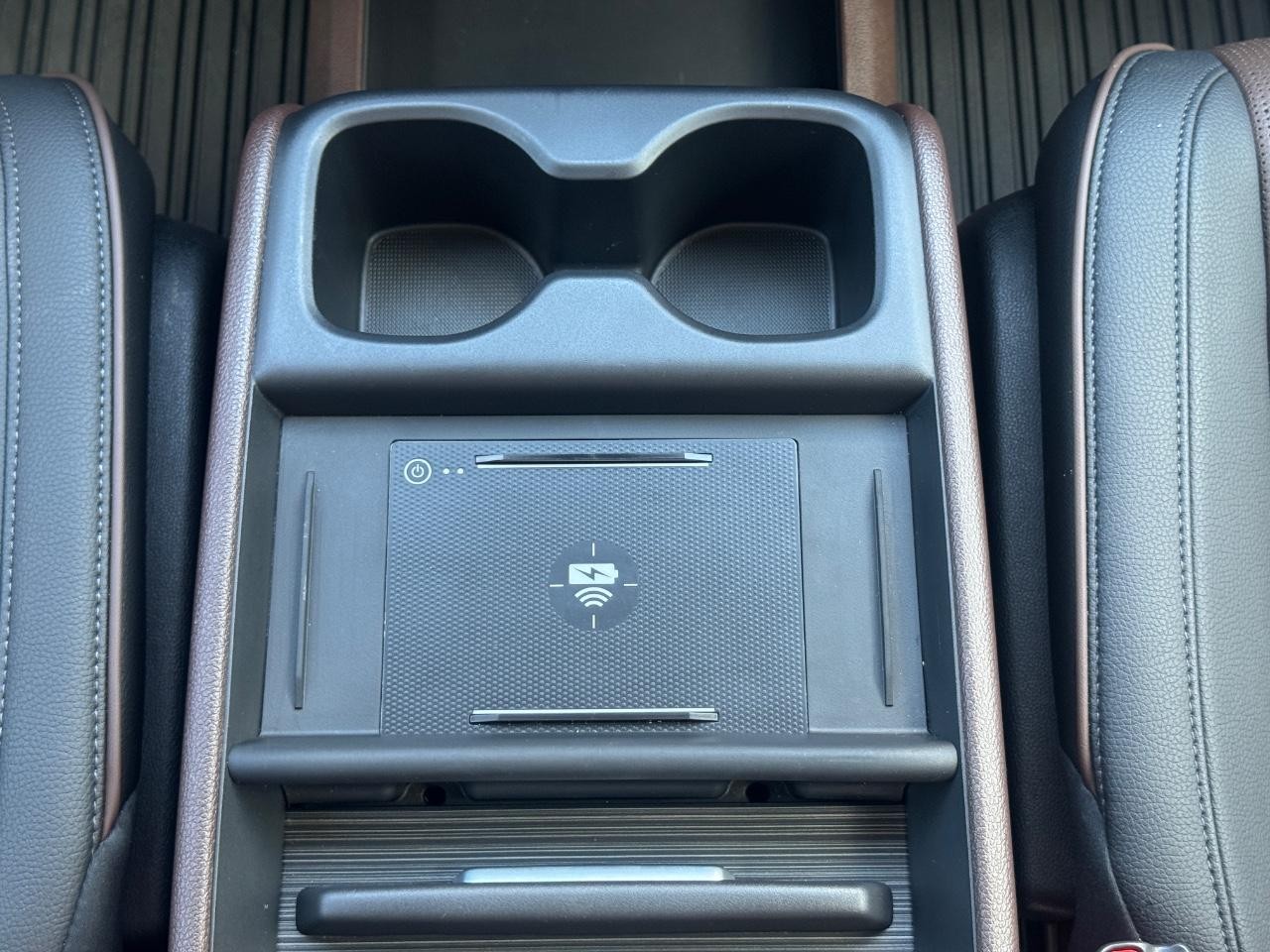 Honda Odyssey Vehicle Full-screen Gallery Image 17