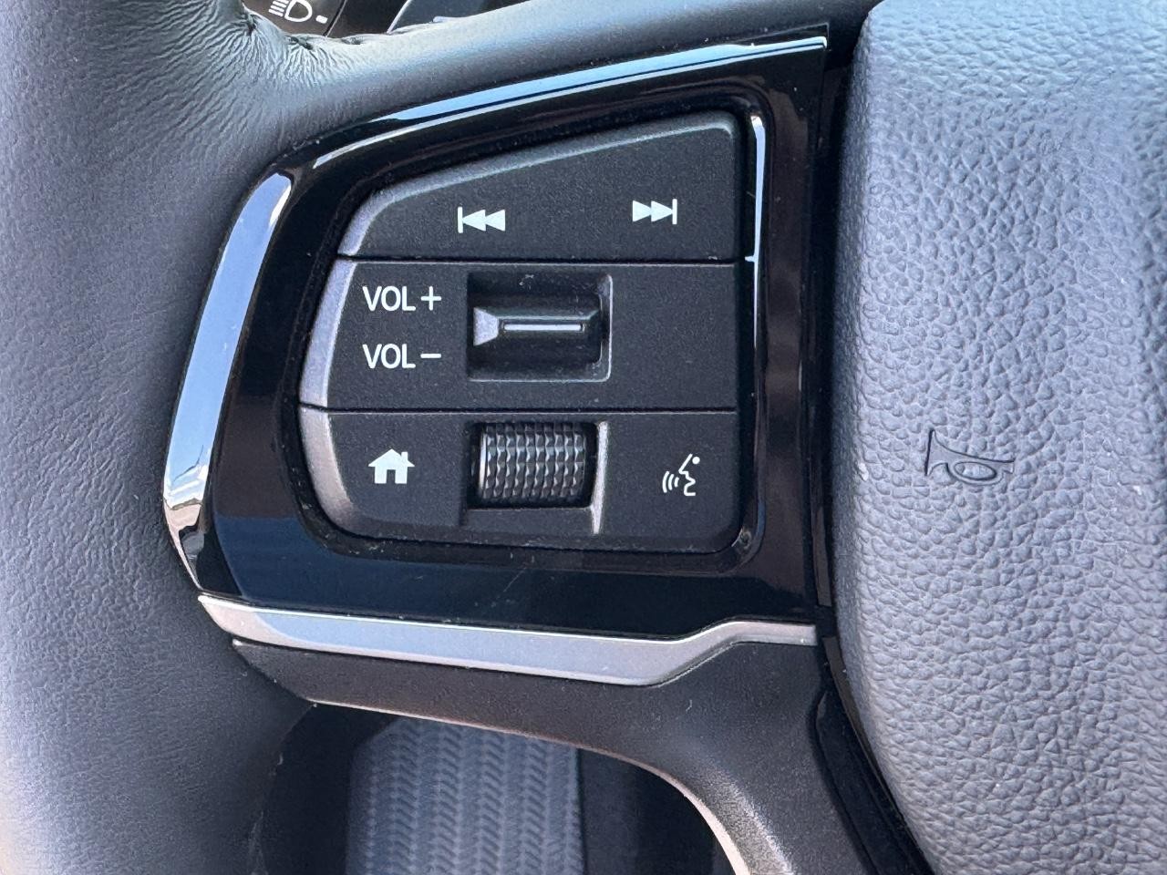 Honda Odyssey Vehicle Full-screen Gallery Image 23