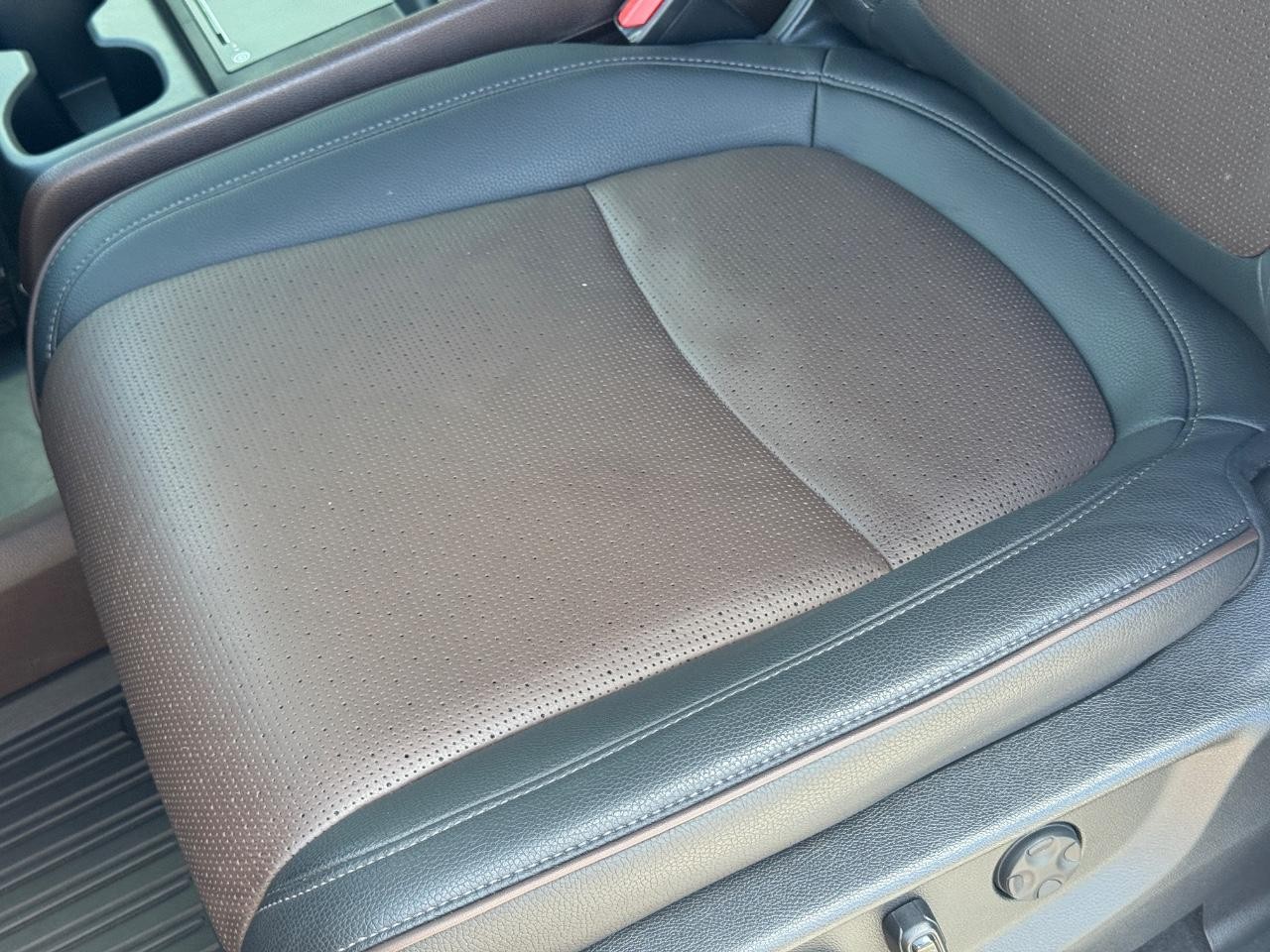 Honda Odyssey Vehicle Full-screen Gallery Image 29