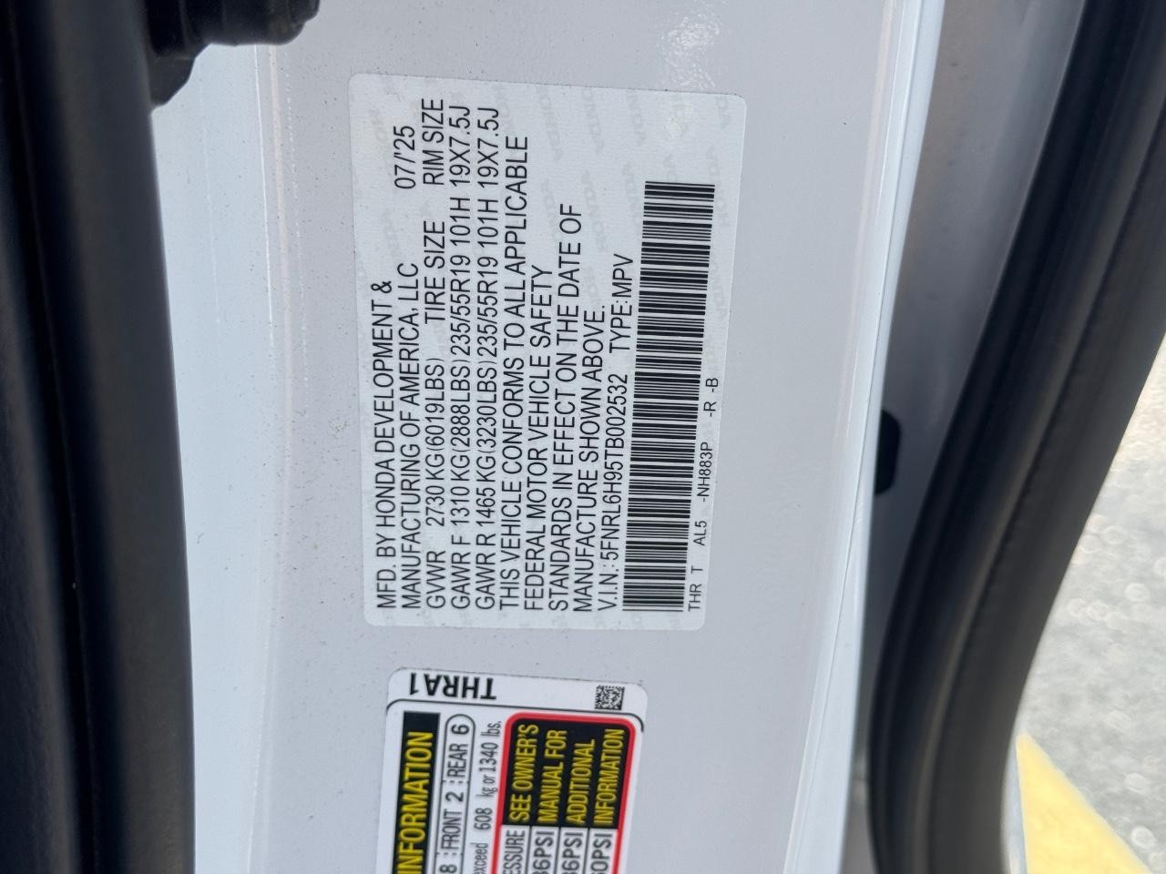 Honda Odyssey Vehicle Full-screen Gallery Image 30