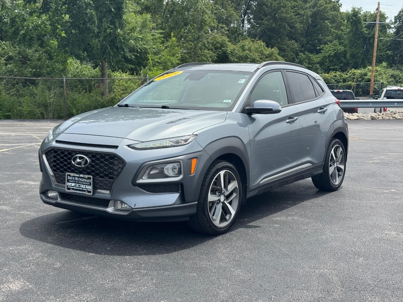 Hyundai Kona Vehicle Full-screen Gallery Image 09