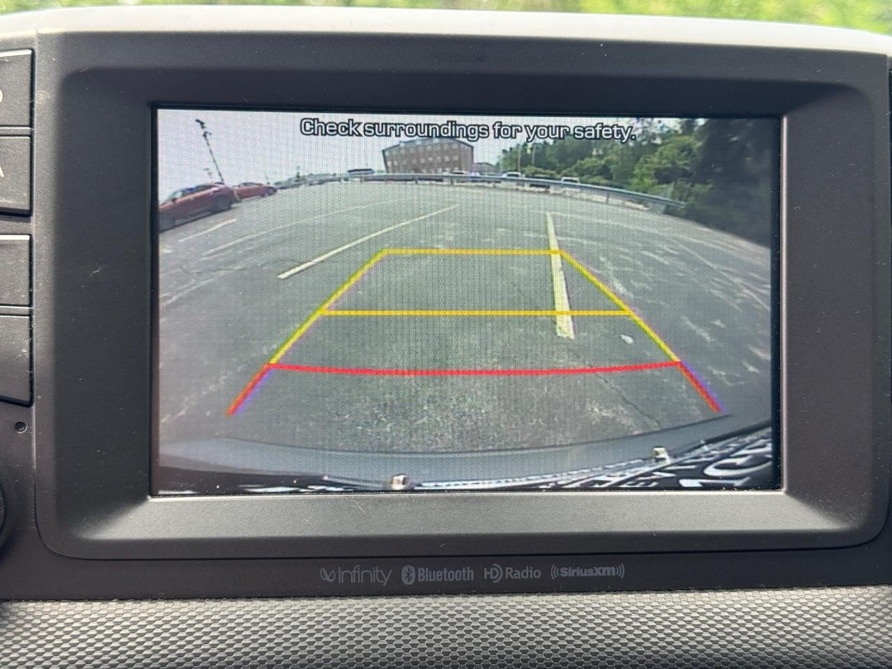 Hyundai Kona Vehicle Full-screen Gallery Image 24