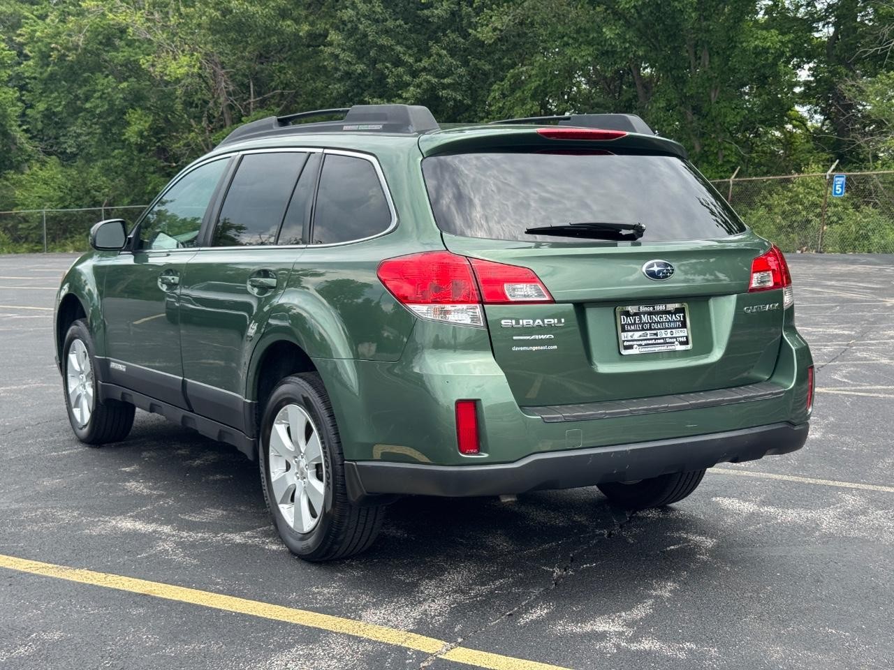 Subaru Outback Vehicle Full-screen Gallery Image 07