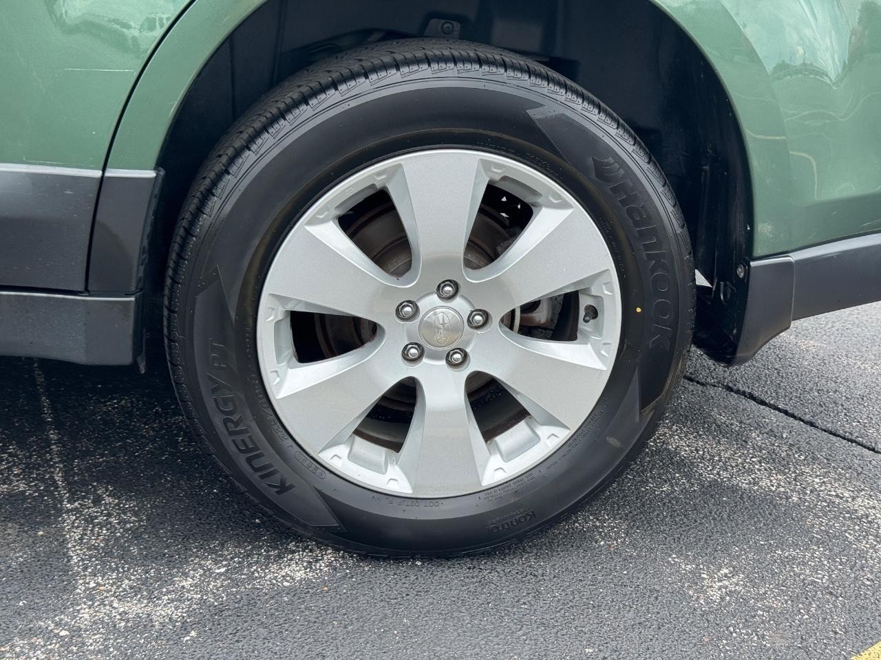 Subaru Outback Vehicle Full-screen Gallery Image 08