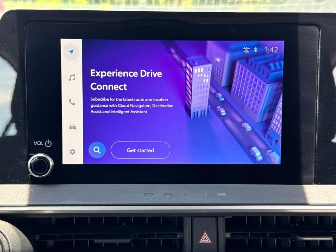 Toyota Prius Vehicle Full-screen Gallery Image 14