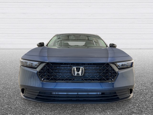 Honda Accord Sedan Vehicle Full-screen Gallery Image 10