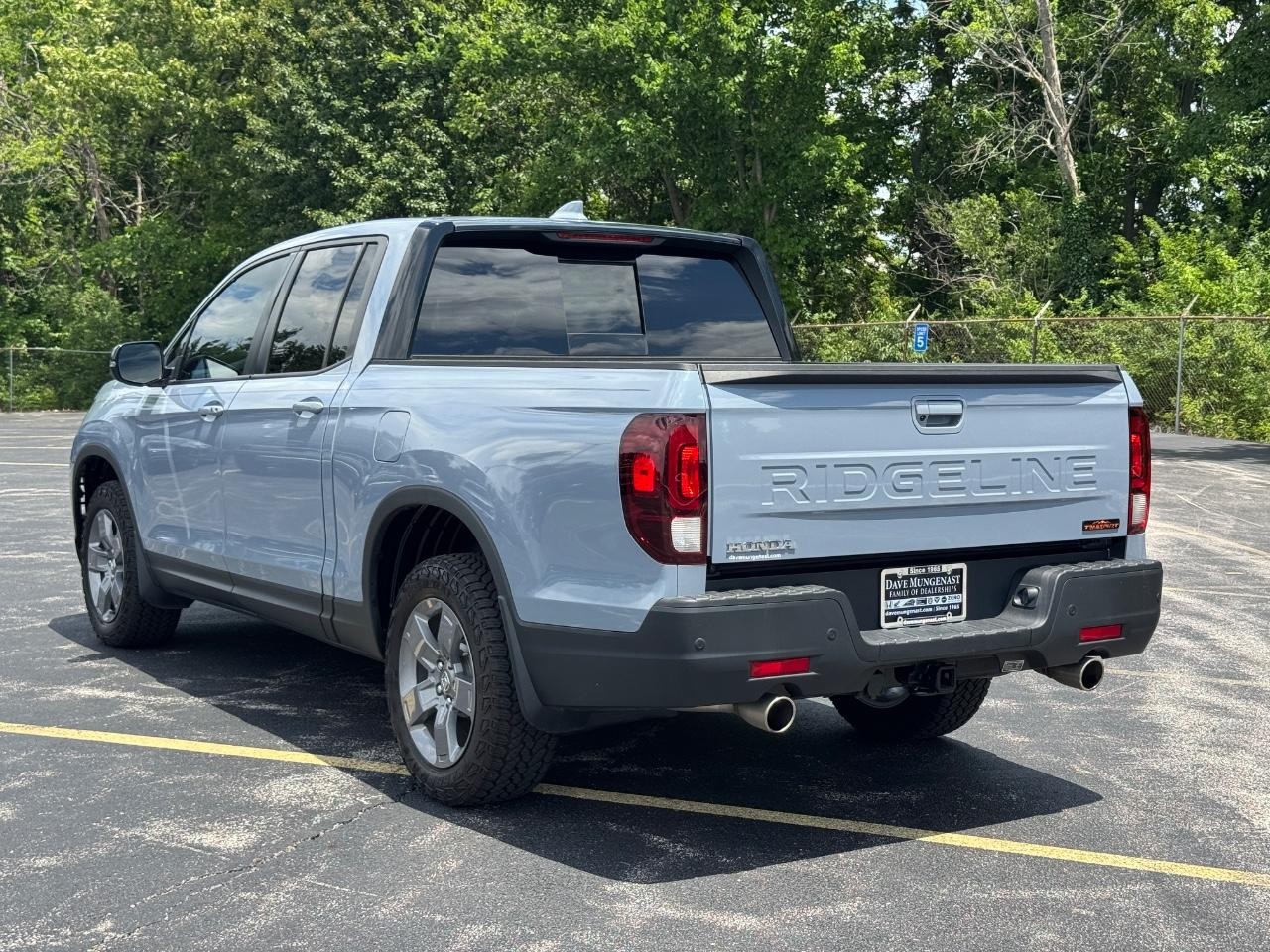 Honda Ridgeline Vehicle Full-screen Gallery Image 07