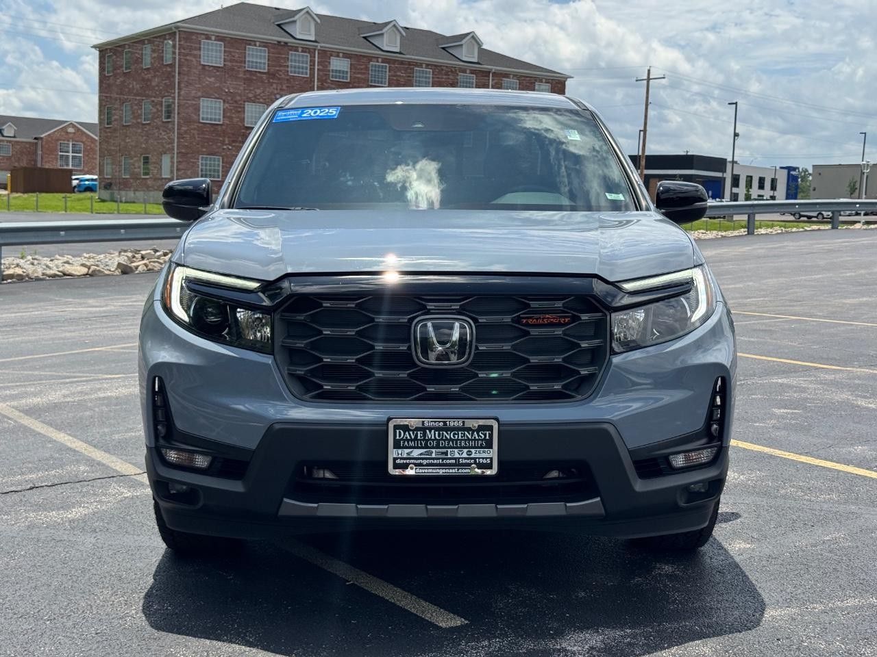 Honda Ridgeline Vehicle Full-screen Gallery Image 10
