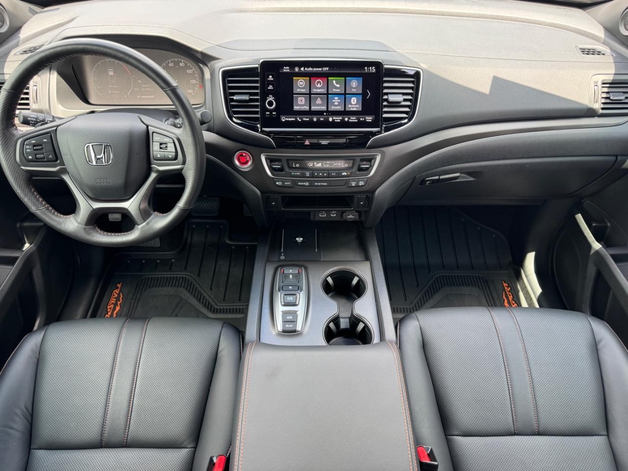 Honda Ridgeline Vehicle Full-screen Gallery Image 12
